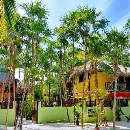 Las Palmas Maya Hotel